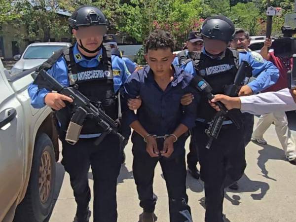 Momentos de la captura del joven Wilmer Antonio Vega Aguilar.