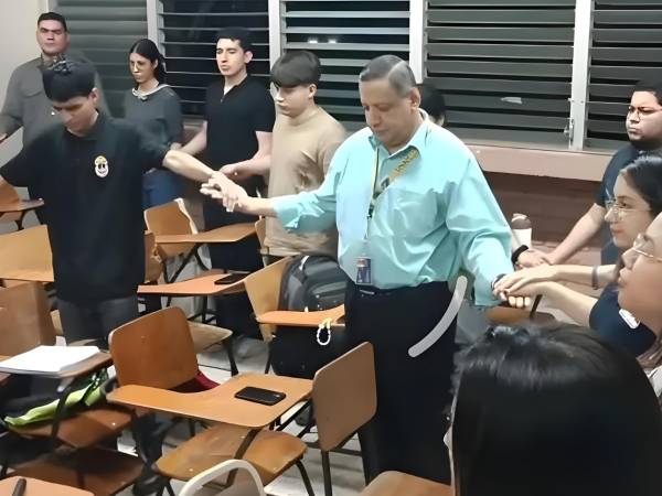 El periodismo hondureño y el ámbito académico están de luto tras confirmarse este martes 10 de febrero el fallecimiento de René Orlando Gavarrete, reconocido periodista y docente universitario, cuya vida estuvo marcada por el servicio, la ética y el amor por la enseñanza.