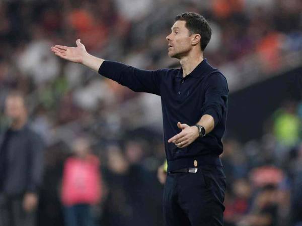 Xabi Alonso durante la final de la Supercopa ante el Barcelona en Arabia Saudita.