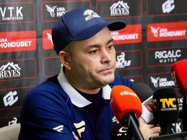 Javier López en conferencia de prensa tras el empate sin goles ante Independiente.