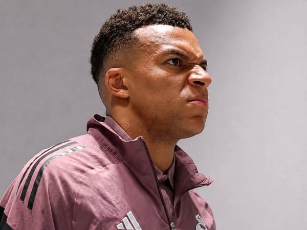 Kylian Mbappé sigue dando de qué hablar en Real Madrid luego de su polémica ausencia en El Clásico donde los blancos perdieron ante Barcelona en un resultado que consagró como campeones de España al conjunto culé.