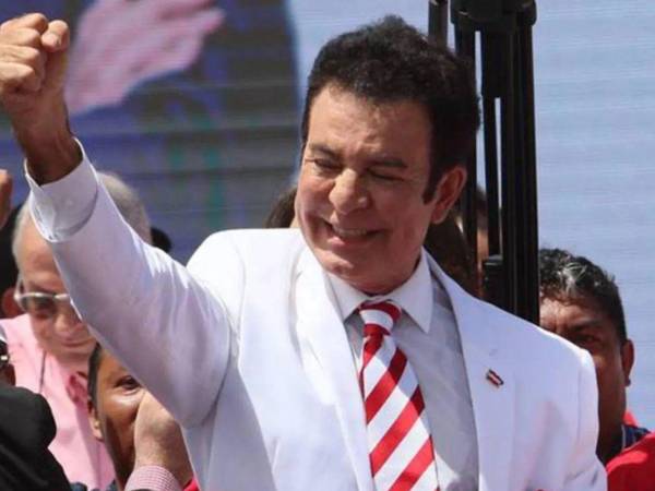Salvador Nasralla, candidato presidencial del Partido Liberal.