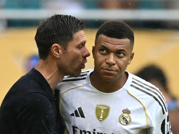 Se revelaron los conflictos internos, las discusiones en Valdebebas y los roces con varios referentes del vestuario que terminaron provocando la salida de Xabi Alonso del Real Madrid