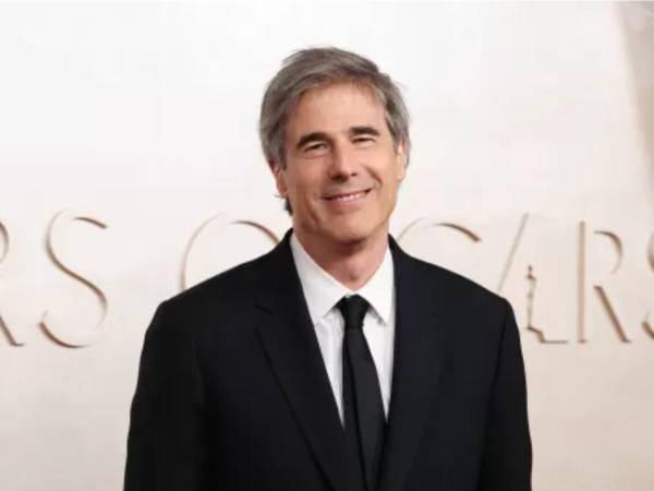 Walter Salles posa orgulloso tras su triunfo.