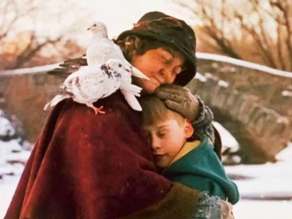 La industria cinematográfica está de luto tras la muerte de la actriz irlandesa Brenda Fricker, quien falleció la noche del jueves en Dublín a los 81 años, luego de atravesar un período de enfermedad. La noticia fue confirmada por su representante, Phil Belfield, poniendo fin a la trayectoria de una de las intérpretes más destacadas de Irlanda.