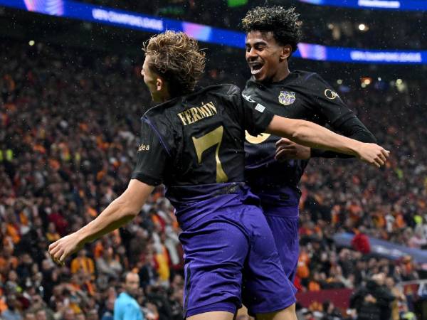 Barcelona se dio un nuevo festín en Turquía para remontarle al Galatasaray.