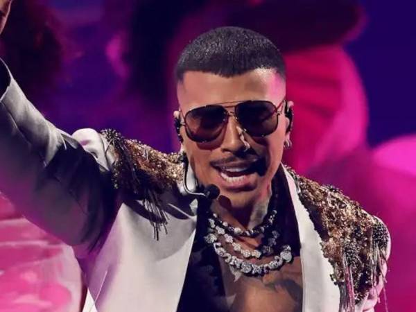 Rauw Alejandro está próximo a anunciar su nuevo disco.