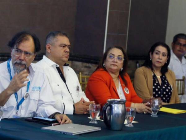Educación detalló que los análisis para determinar la cancelación de contratos de personal de aseos y de vigilancia, así como secretarias y otros puestos en los centros escolares, dependen de factores como la matrícula y las necesidades reales de cada centro.