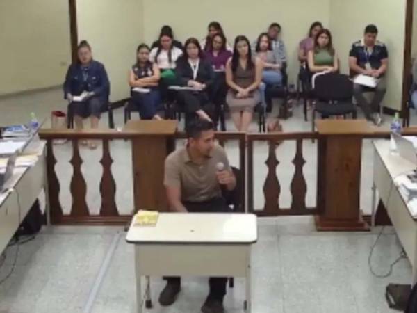 El proceso actual corresponde a una repetición del juicio contra el exagente de Policía Jarol Rolando Perdomo Sarmiento, ordenada por la Sala de lo Penal de la Corte Suprema de Justicia (CSJ).