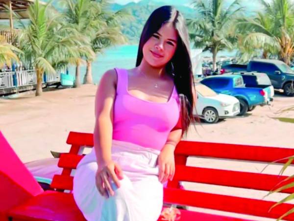 La jovencita Diana Camila Bu murió en el hospital Mario Rivas luego de ser herida de bala por un individuo en el barrio Cabañas.