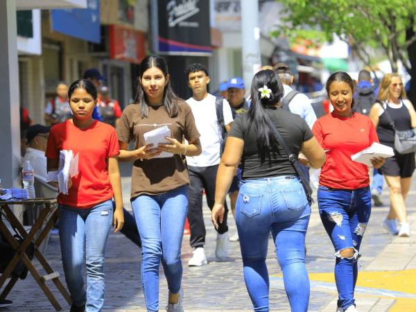 Las mujeres jóvenes con mayor nivel educativo tienen más dificultades para encontrar un trabajo.