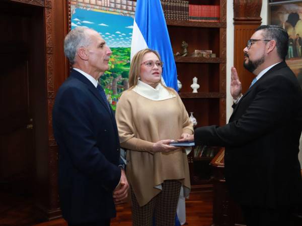 El presidente Nasry Asfura deberá seguir nombrando funcionarios en instituciones acéfalas.