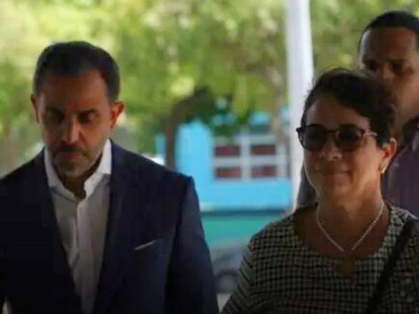 Antonio y Maribel Espaillat, propietarios de la discoteca Jet Set, deberán pagar una garantía económica de 50 millones de pesos (alrededor de 8.300 dólares). Unos 216,526.42 Lempiras.
