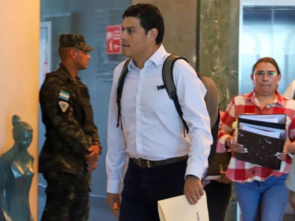 Marlon Ochoa, representante del oficialista Partido Libre en el Consejo Nacional Electoral (CNE).