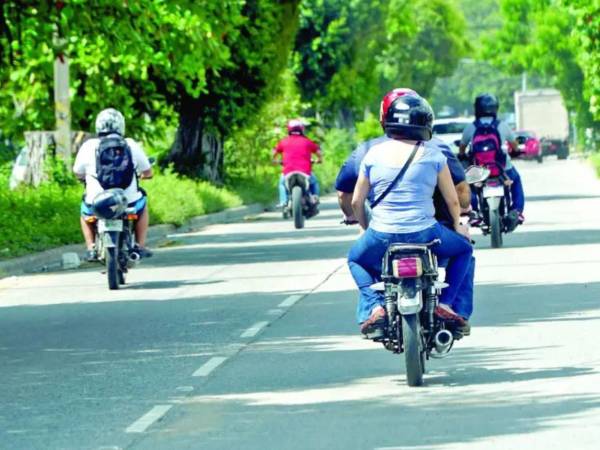 Al 2026, Honduras no cuenta con la implementación de una motovía (carril exclusivo para motocicletas) en ninguna parte del país.
