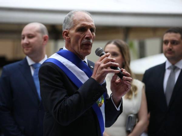 Nasry Asfura inció su gestión presidencial el 27 de enero de 2026, tras ser juramentado en el Congreso Nacional.