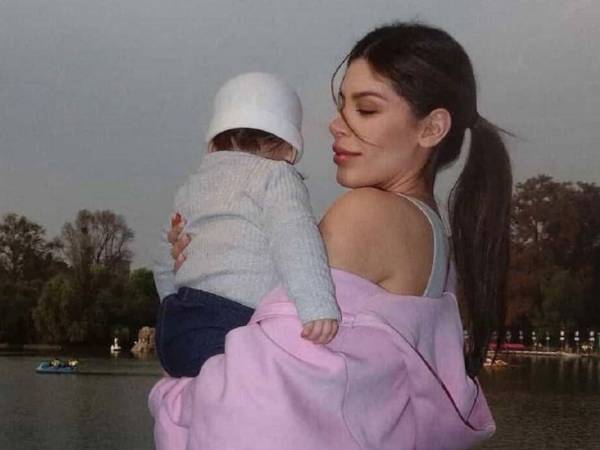 El caso del asesinato de la exreina de belleza Carolina Flores Gómez continúa generando impacto, ahora con nuevas revelaciones sobre las decisiones tomadas en las horas posteriores al crimen ocurrido el pasado 15 de abril en un departamento de Polanco, en Ciudad de México.