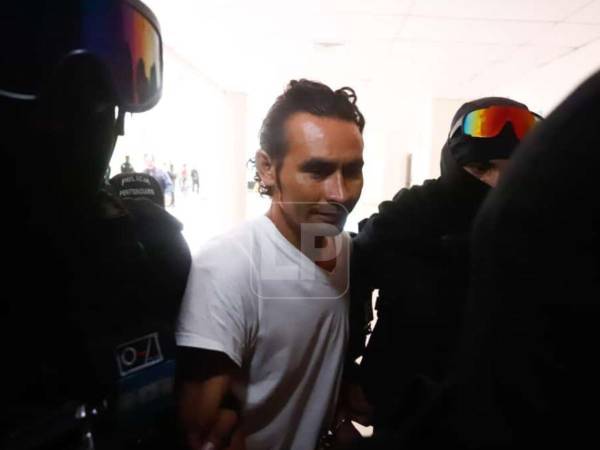 Juan Carlos Urbina Rosales, alias el Burro, y supuesto asaltante, fue puesto en libertad por el caso que la Fiscalía formuló en su contra. Urbina Rosales fue presentado en audiencia este jueves en San Pedro Sula, señalado por el asalto contra una mujer el lunes, en un hecho supuestamente ocurrido en la colonia Aurora.