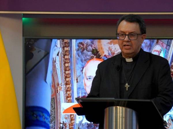 El padre Juan Ángel López hizo un llamado a la clase política.