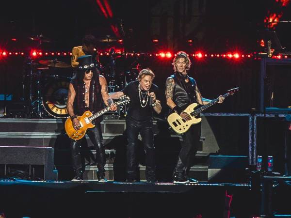 Slash, Axl Rose y Duff McKagan se presentan hoy en El Salvador.