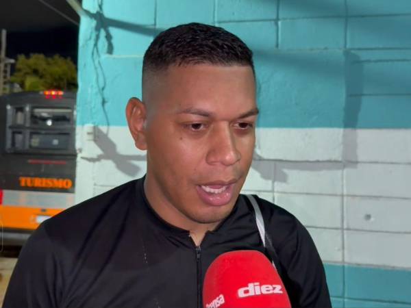 Denovan Torres brindando declaraciones.