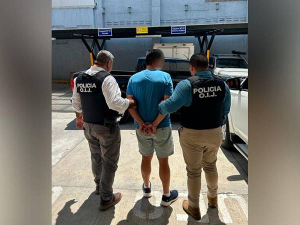 La víctima falleció por intoxicación mixta, edema y hemorragia pulmonar en su casa y cuando los hijos de la pareja se encontraban en el mismo domicilio.