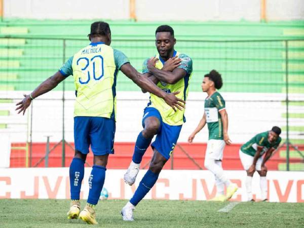 Marathón recibió al Olancho FC en el Estadio Yankel Rosenthal de San Pedro Sula.
