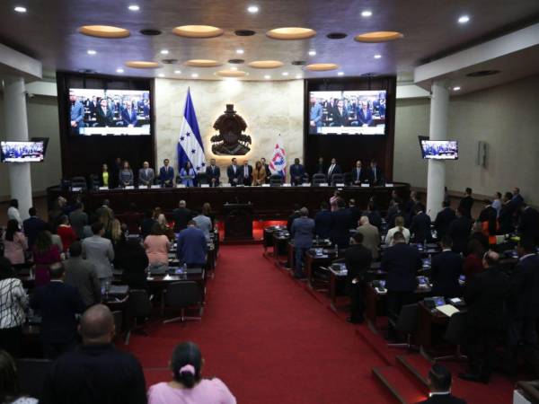 El Congreso Nacional analiza una propuesta para derogar artículos del Decreto 04-2022 y revisar cartas de libertad emitidas en aplicación de esa norma.