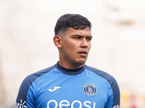 Luis Vega, defensa central del Motagua.