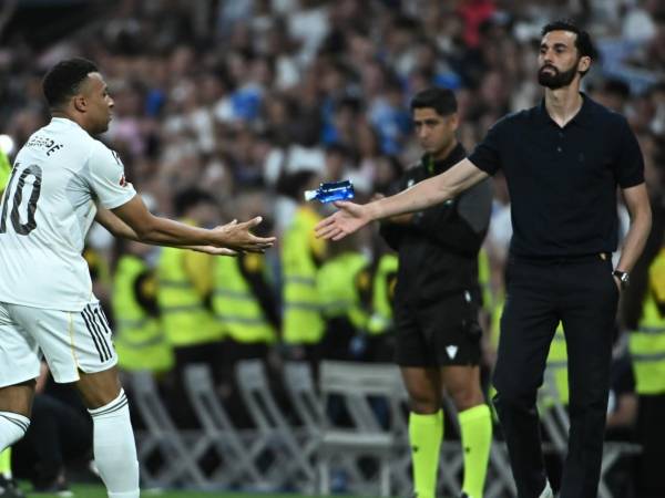 Arbeloa dice adiós al conjunto merengue en una temporada para el olvido ya que Real Madrid no pudo ganar un tan solo título.