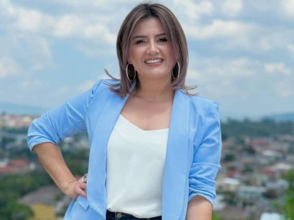 En un video grabado en su carro, la periodista y presentadora de televisión, Cesia Mejía, profundizó sobre los últimos acontecimientos lamentables relacionados con los pequeños del hogar en Honduras.