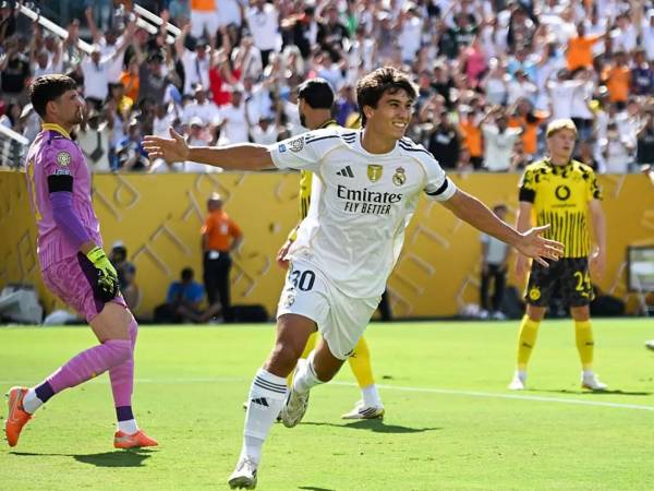 Gonzalo García celebrando el gol del 1-0 del Real Madrid ante Borussia Dortmund.
