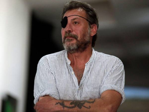 <b>Ray Loriga llega por primera vez a Honduras con una agenda que incluye dos talleres de cuatro horas cada uno centrados en la literatura y la novela, recibido como invitado de honor del Centro Cultural de España en Tegucigalpa (CCET), auspiciado con la Embajada de España.</b>