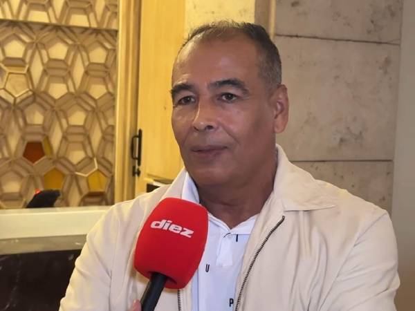 Juan Flores respondió sobre su salida de Olimpia junto a Roger Rojas.