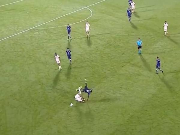 Copa Centroamericana: Alajuelense se quedó con diez ante Motagua tras brutal falta de Matarrita