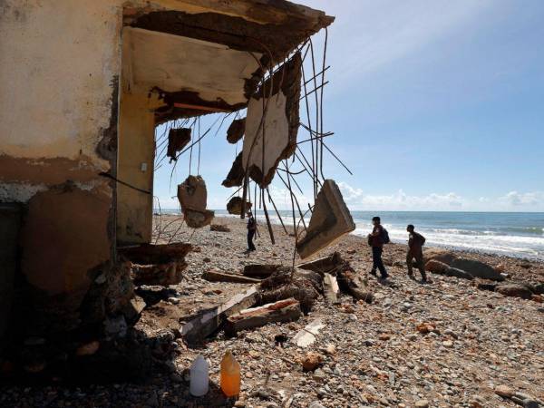 El huracán Melissa dejó devastación en países del Caribe, como Jamaica y Haití y este viernes (31 de octubre) se convirtió en ciclón postropical, informó el Centro Nacional de Huracanes (NHC, en inglés). Estas son las imágenes.