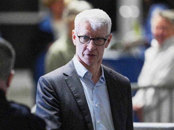 Foto de archivo del presentador Anderson Cooper.