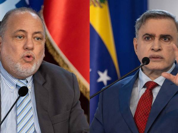 Combo de fotografías de archivo donde aparece el fiscal general de Venezuela, Tarek William Saab, y el defensor del Pueblo, Alfredo Ruiz.