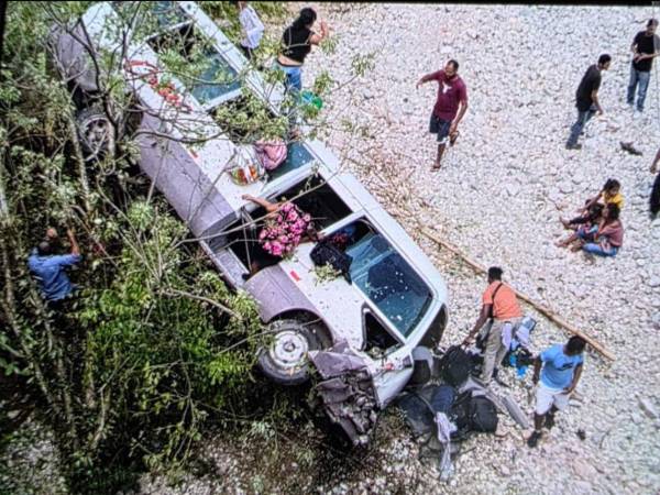 Los heridos están siendo trasladados a centros asistenciales de la región atlántica.