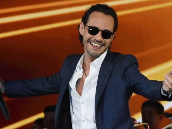 Marc Anthony es uno de los artistas invitados para la gala de los Premios Juventud 2025. Foto de archivo.