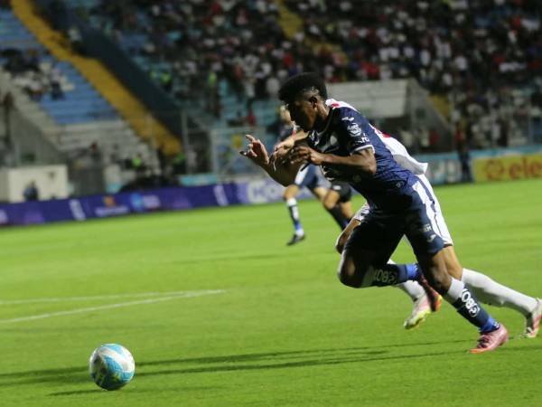 Olimpia gana, elimina al Motagua y acaricia final del Apertura 2025