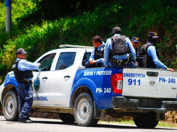 Operativos policiales se intensifican en barrios y rutas del transporte público como parte de las nuevas medidas para frenar la extorsión y reforzar la seguridad ciudadana.