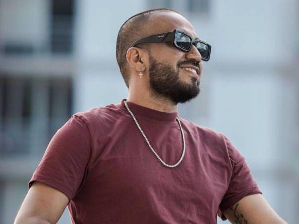 Tras la fuerte polémica generada en redes sociales por el intercambio de declaraciones entre Jorge Medina, creador del pódcast Punto Joven, y Dj Chaval, integrante de Los Hijos de Morazán, nuevas indirectas bien directas ha sido emitidas por parte de Chaval y sus compañeros.