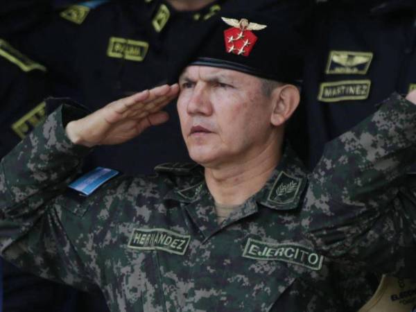 El jefe del Estado Mayor Conjunto de las Fuerzas Armadas, Roosevelt Hernández.