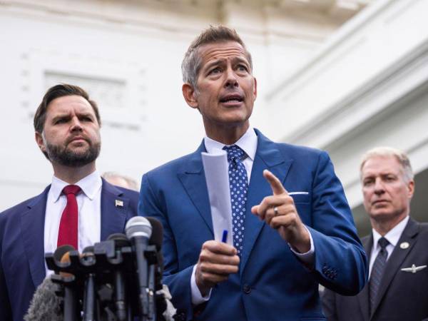 El secretario de Transporte de Estados Unidos, Sean Duffy. EFE/Jim Lo Scalzo