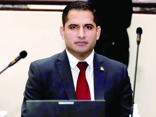 Aunque liberales necesitan reunir 86 votos en el Congreso para elegir a Jhosy Toscano, entre ellos y los nacionalistas apenas suman 75.