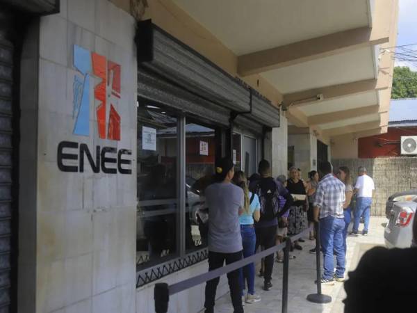 La jefa de Cooperación de la UE en Honduras, Cristina Marín, dijo a EFE que Europa ha seguido muy de cerca las discusiones sobre la reforma eléctrica. Imagen referencial de archivo.