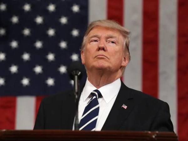 Rechazo de Irán a propuesta de paz de Trump, provoca depreciación del euro.