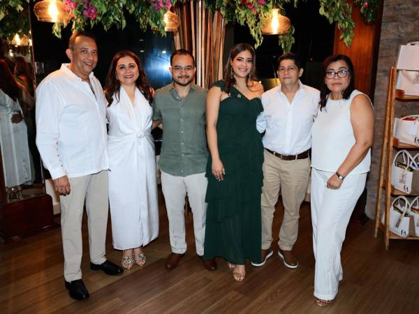 Evelio y Yamilet Rodríguez, Francisco Rodríguez y Allery Reyes, Allan Reyes y Erika Borjas