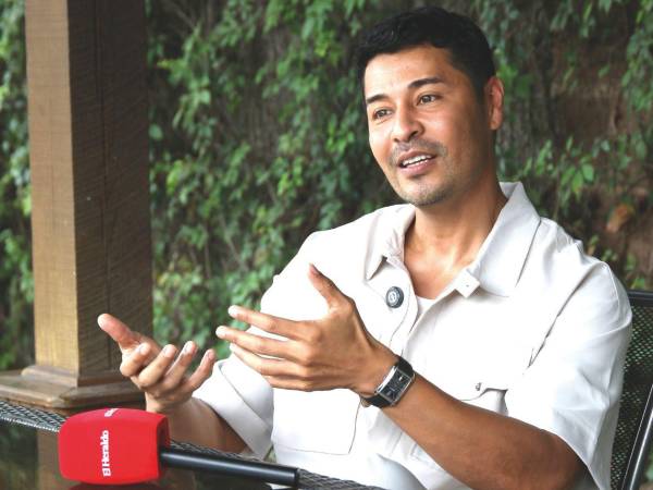 Para mí siempre había sido una ilusión poder regresar a Honduras y colaborar con artistas nacionales; de alguna manera, traer un poco de todo lo que he aprendido fuera, compartirlo aquí y aportar al cine nacional, expresó Dennis Mencía.